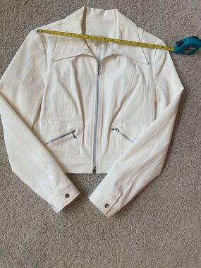 DINA BAR-EL Off-White Zip-Front Jacket with silver details. SZ4